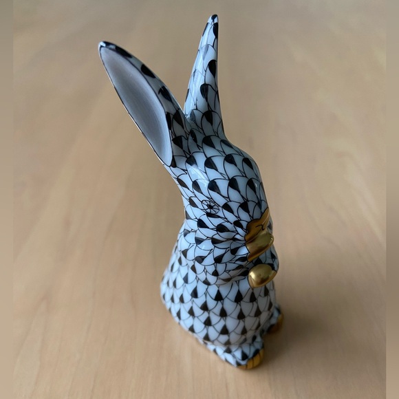 Herend Porcelain Rabbit/ Bunny - Picture 2 of 6